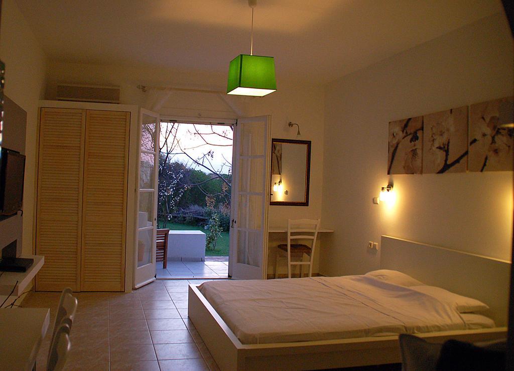 Handrina Studios Naxos City Exterior foto